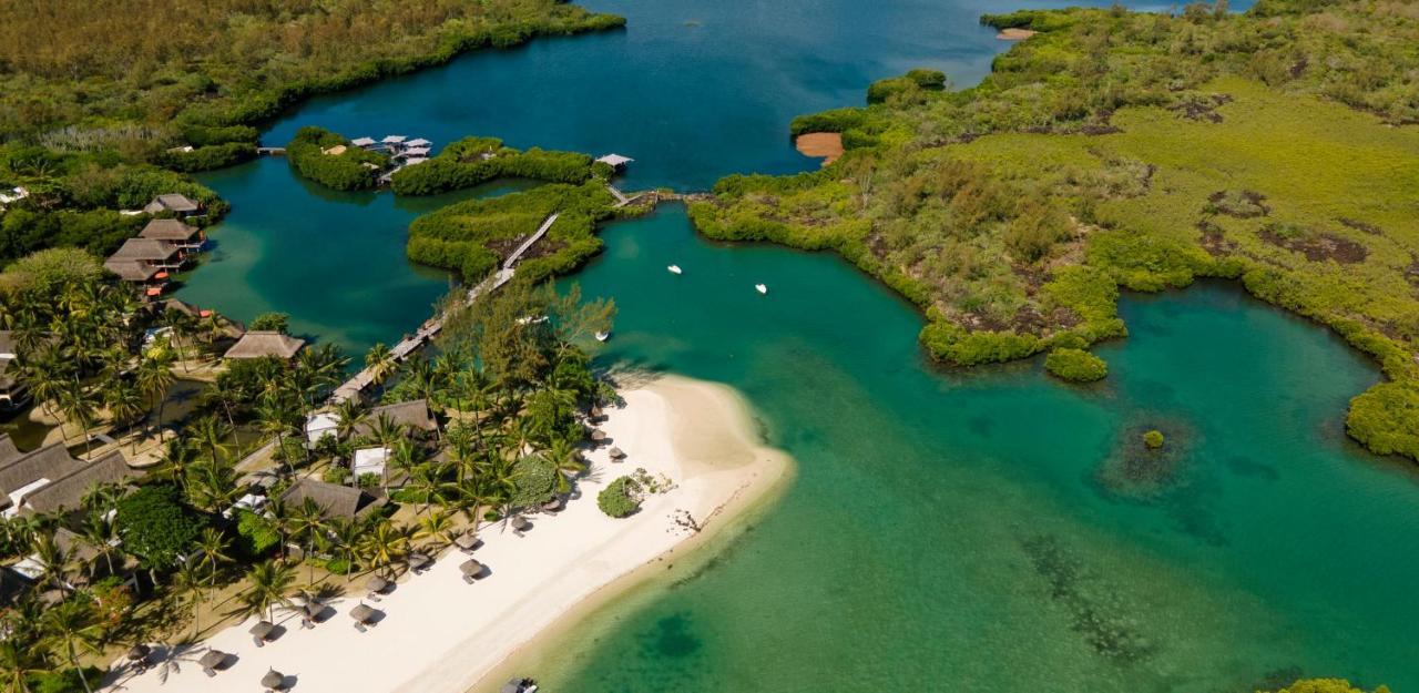 Constance Prince Maurice Poste de Flacq Exterior foto Aerial view of the island