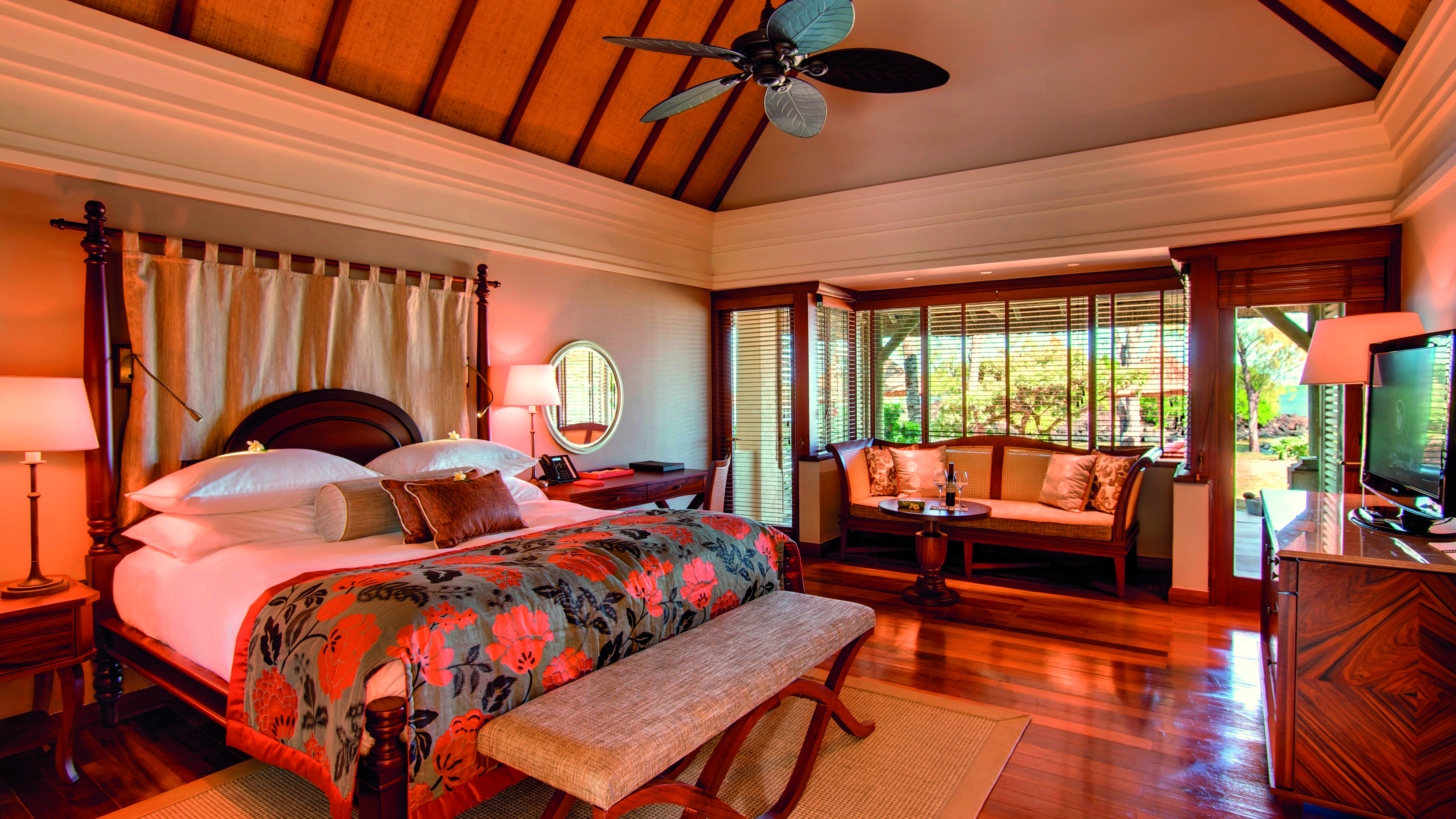 Constance Prince Maurice Poste de Flacq Habitación foto A bedroom at the Four Seasons Resort