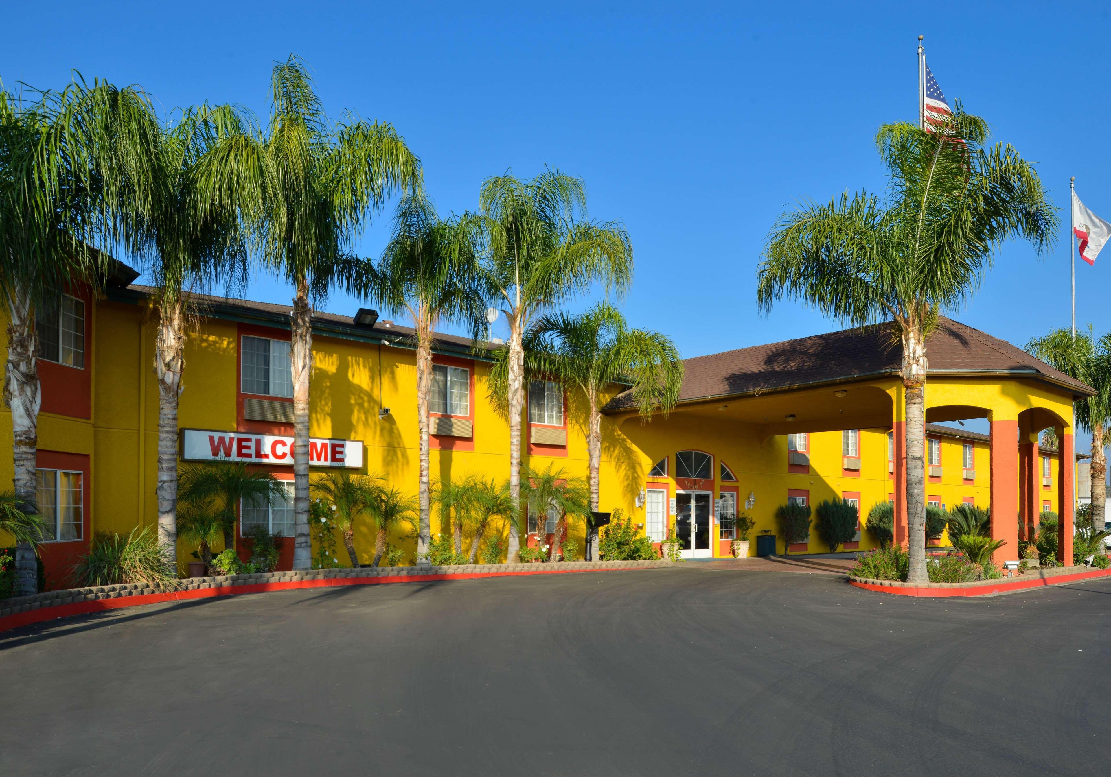 Constance Prince Maurice Poste de Flacq Exterior foto The hotel in 2011